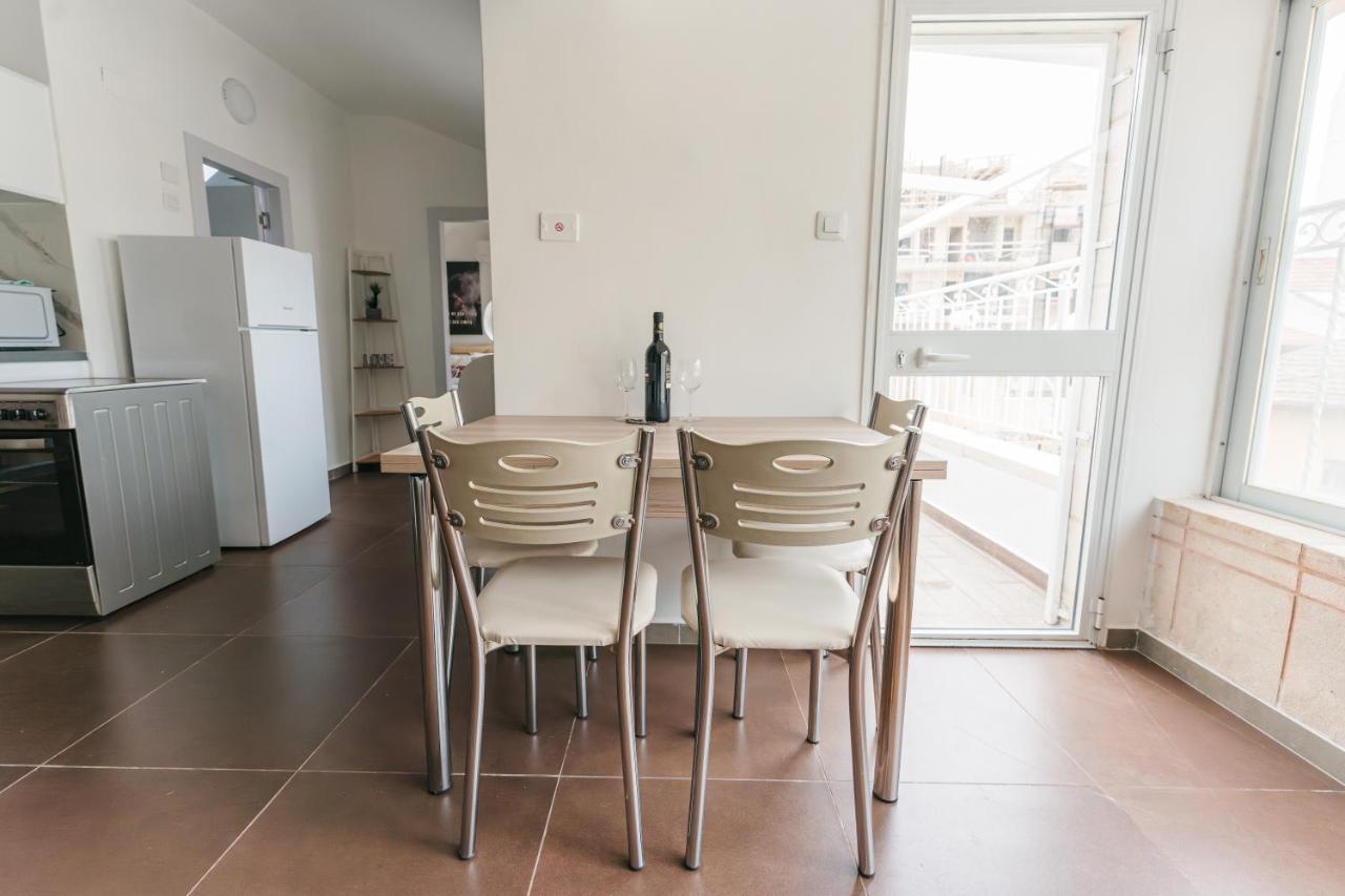 Aristo Machne Yehuda Boutique Apartments Jerusalem Exterior foto